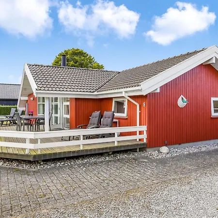 Thorben - 350m From The Sea By Interhome